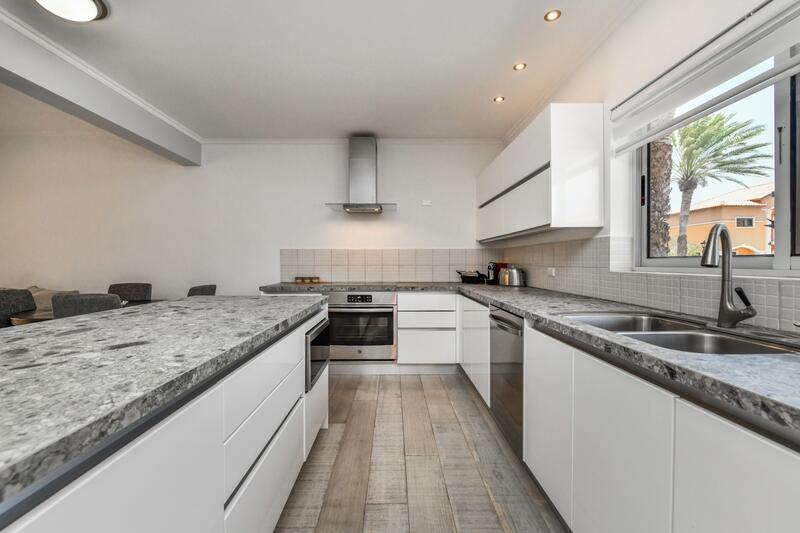 2 bedroom Townhouse for sale