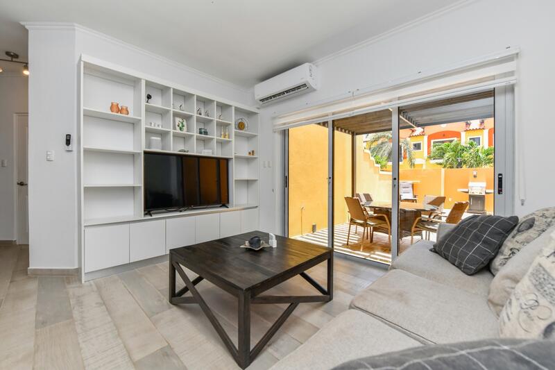 2 bedroom Townhouse for sale